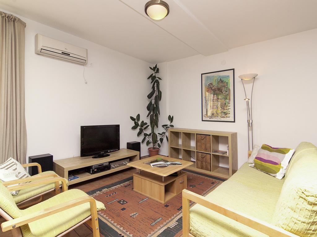 Apartments Ceja Near Sea Medulin Bagian luar foto