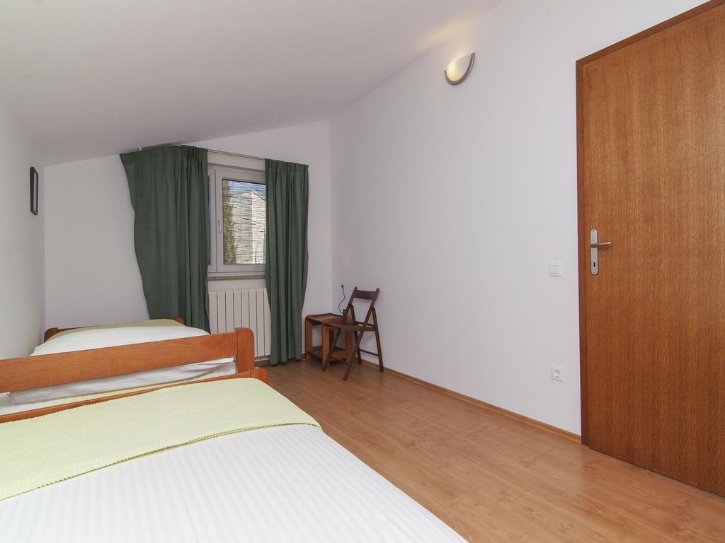 Apartments Ceja Near Sea Medulin Bagian luar foto