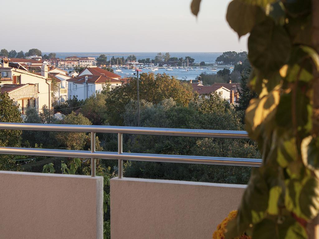 Apartments Ceja Near Sea Medulin Bagian luar foto