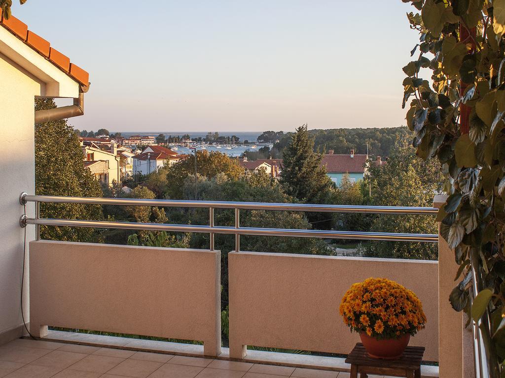 Apartments Ceja Near Sea Medulin Bagian luar foto