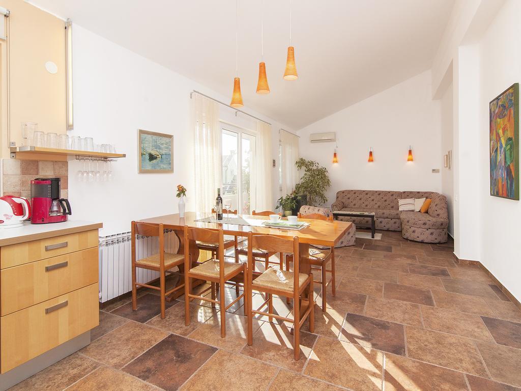 Apartments Ceja Near Sea Medulin Bagian luar foto